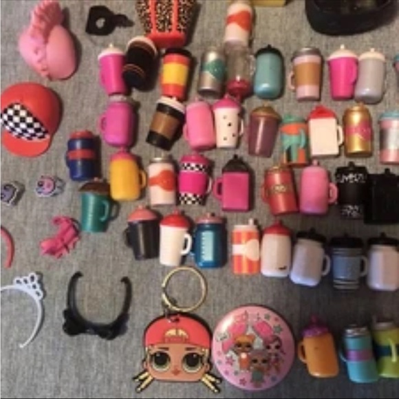 LOL Surprise Lot Dolls Pets Bottles Bags Accessories Over 250 Pieces - Picture 5 of 13